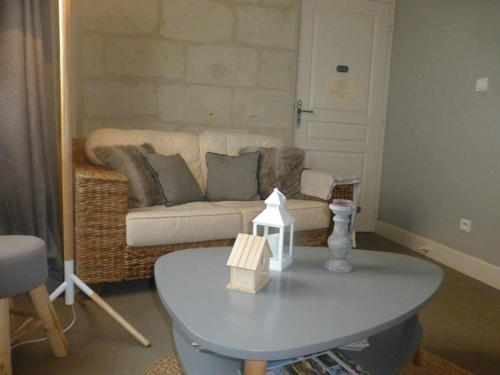 La Demeure Du Goupil Bed and Breakfast Brissac-Quince Buitenkant foto